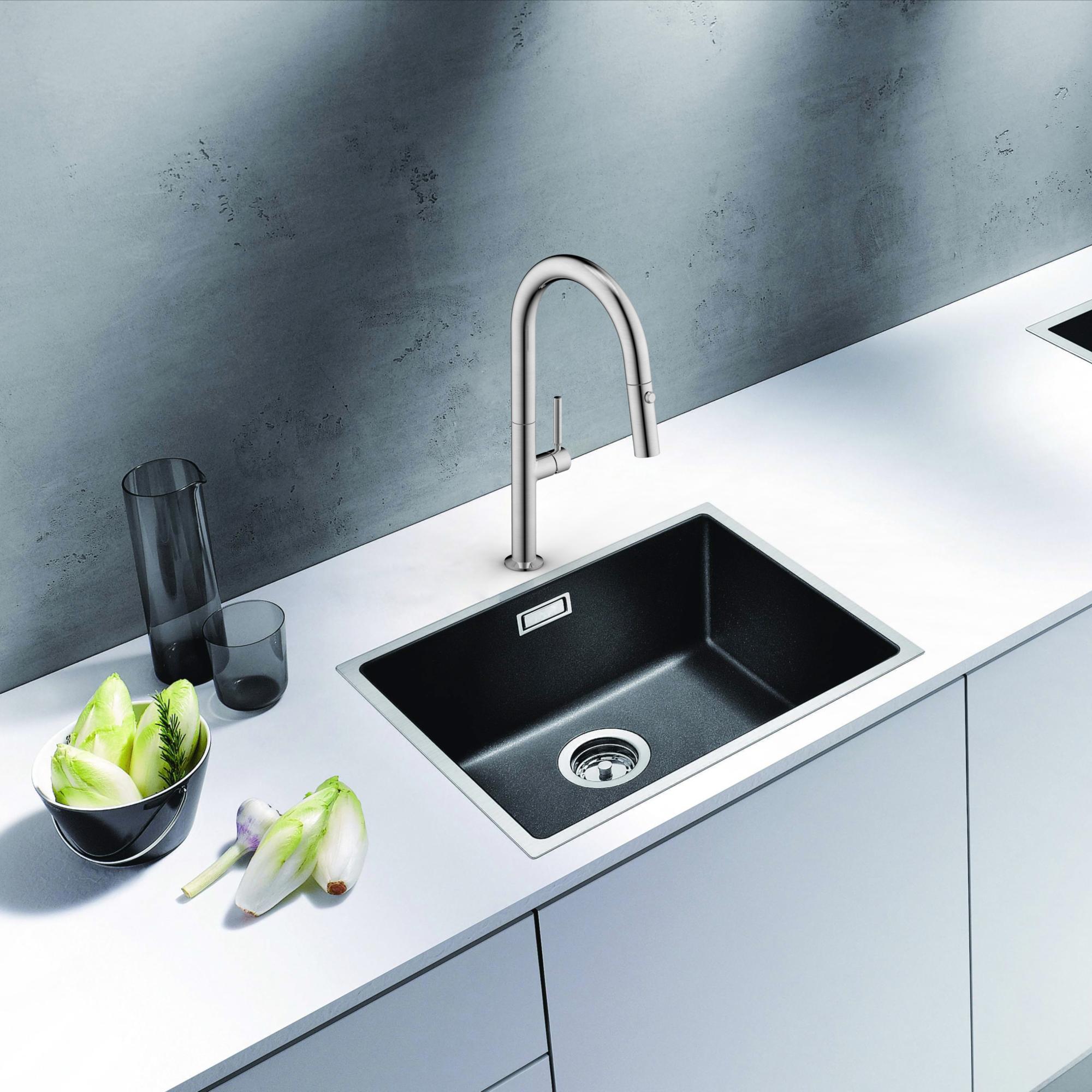 China Hot Sale One-handle Brushed Mixer Tap Pull Down Kitchen Sink Faucet Stainless Steel Kitchen Faucet